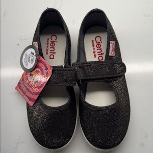 Cienta Sparkly Black Kids Dress Shoes